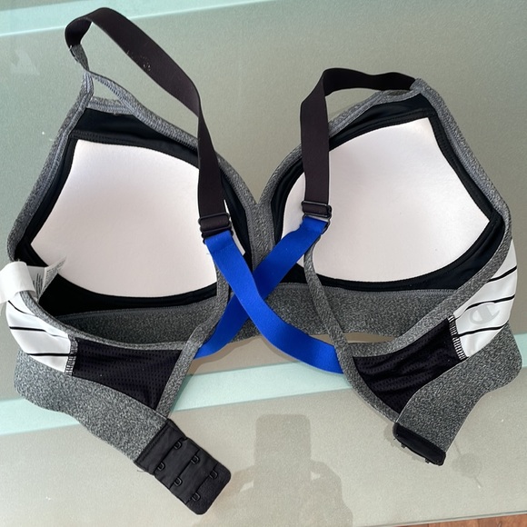 Champion sport bra size M - Picture 2 of 6